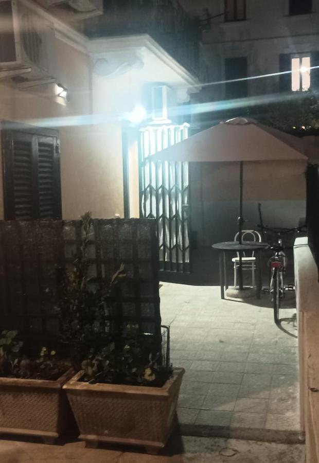 Appartement Dimoramadonnella à Bari Extérieur photo